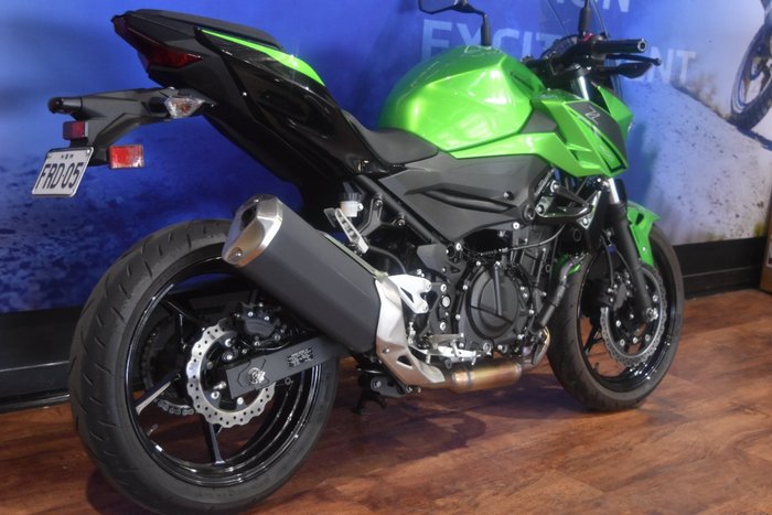 2022 Kawasaki Z400 Black