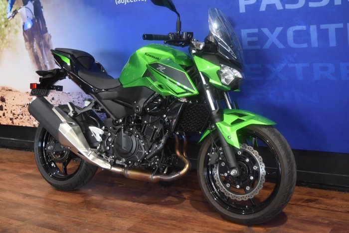 2022 Kawasaki Z400 Black