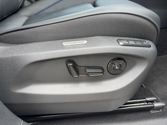 2025 Volkswagen Tiguan 195TSI R-Line