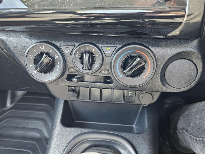 2022 Toyota Hilux Workmate