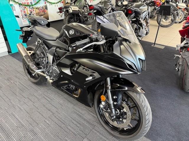 2025 Yamaha YZF-R7 LAMs YZF-R Black