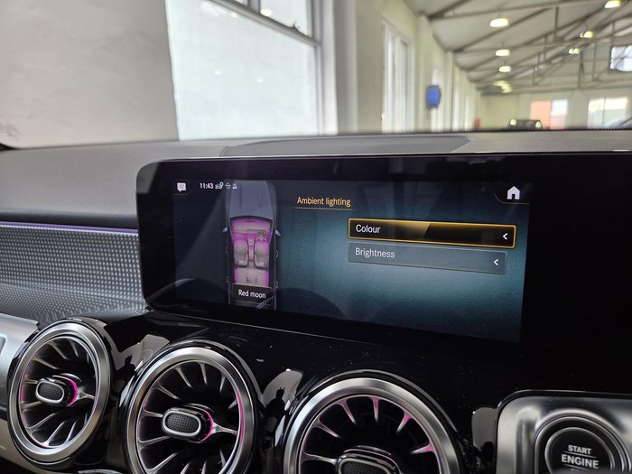 2022 Mercedes-Benz GLB-Class GLB200