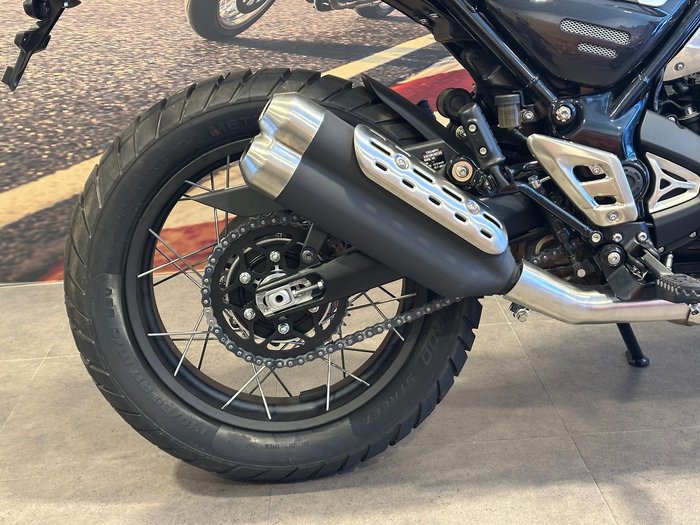 2025 Triumph Scrambler 400 XC Scrambler Grey