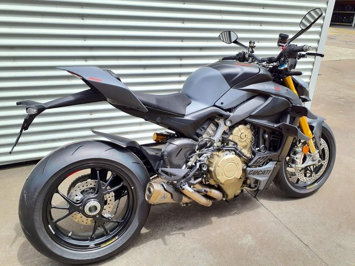 2024 Ducati Streetfighter V4 S Streetfighter Grey