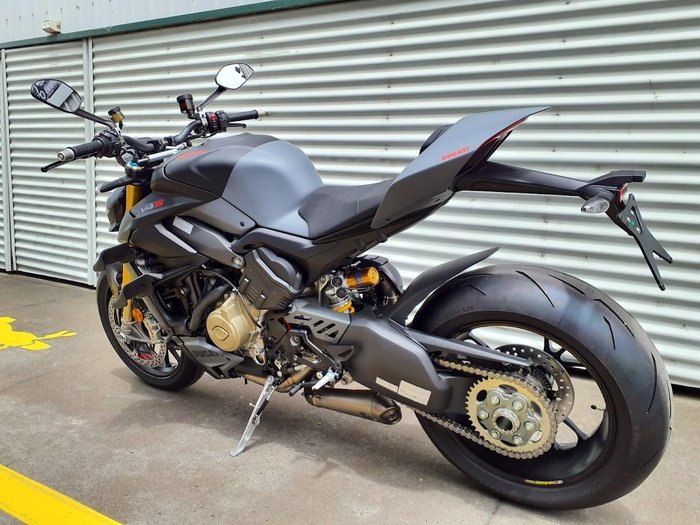 2024 Ducati Streetfighter V4 S Streetfighter Grey