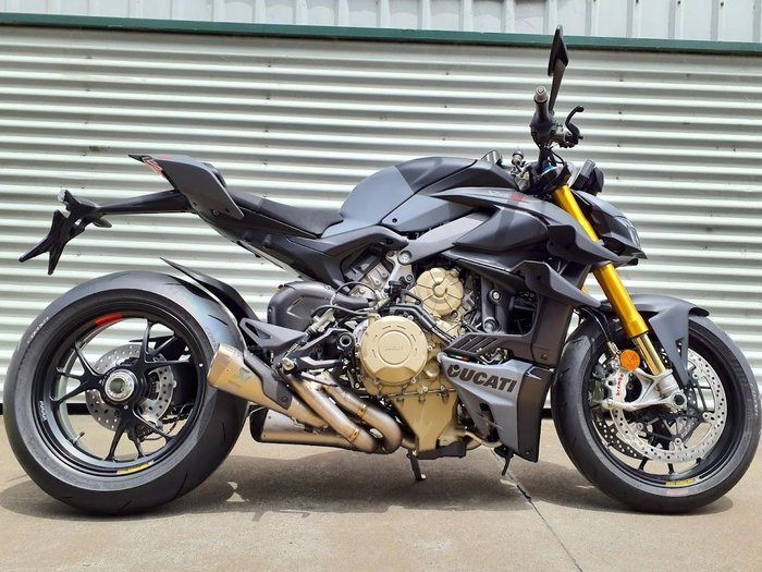 2024 Ducati Streetfighter V4 S Streetfighter Grey