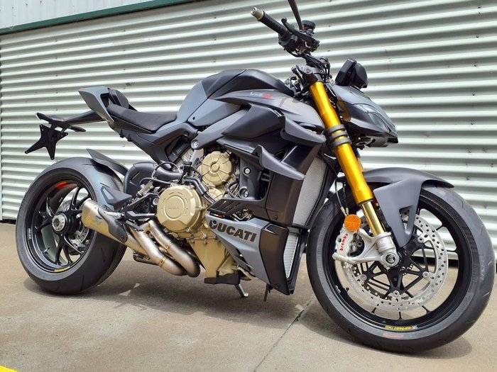 2024 Ducati Streetfighter V4 S Streetfighter Grey