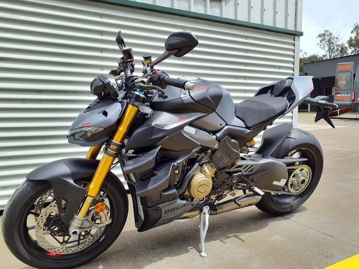 2024 Ducati Streetfighter V4 S Streetfighter Grey