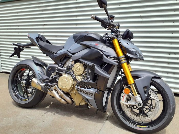 2024 Ducati Streetfighter V4 S Streetfighter Grey