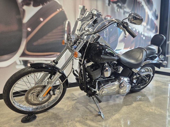 2012 Harley-Davidson Softail Standard 1690 (FXST) Softail Black