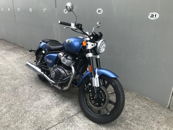 2023 Royal Enfield Super Meteor 650