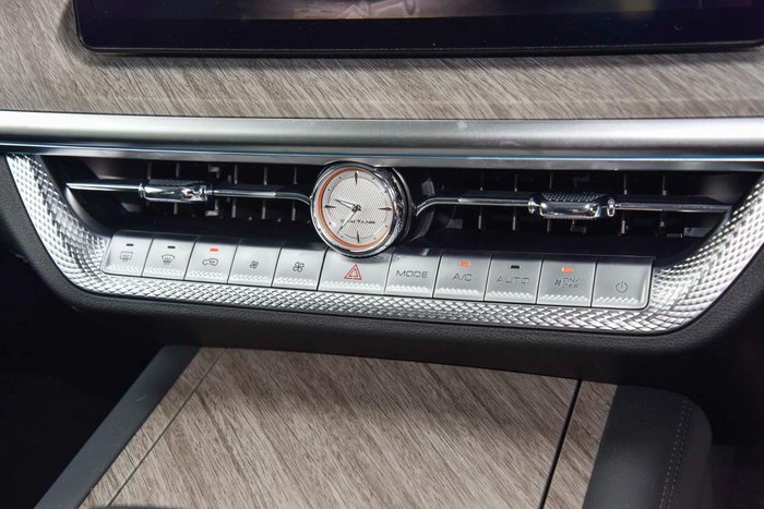 2025 GWM Tank 500 Ultra Hi4-T PHEV