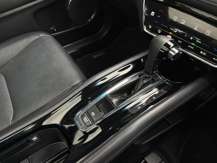 2021 Honda HR-V VTi-LX