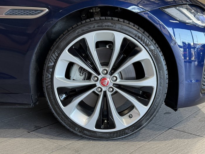 2021 Jaguar XF P300 R-Dynamic HSE