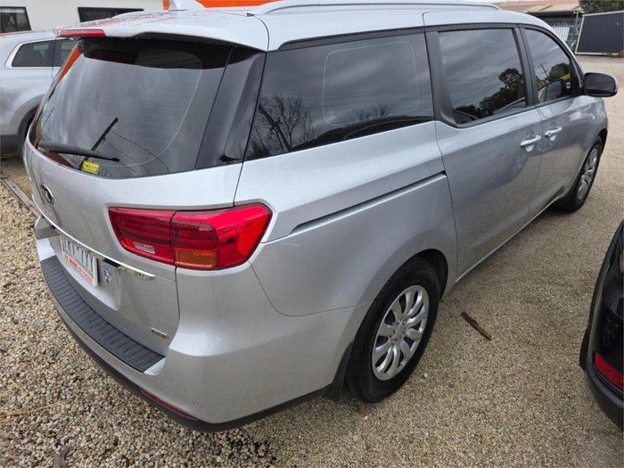 2017 Kia Carnival S YP MY18 Silky Silver