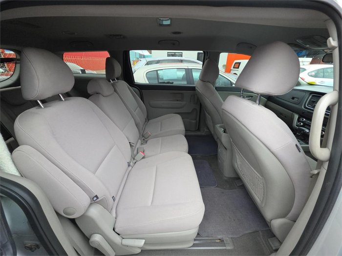 2017 Kia Carnival S YP MY18 Silky Silver