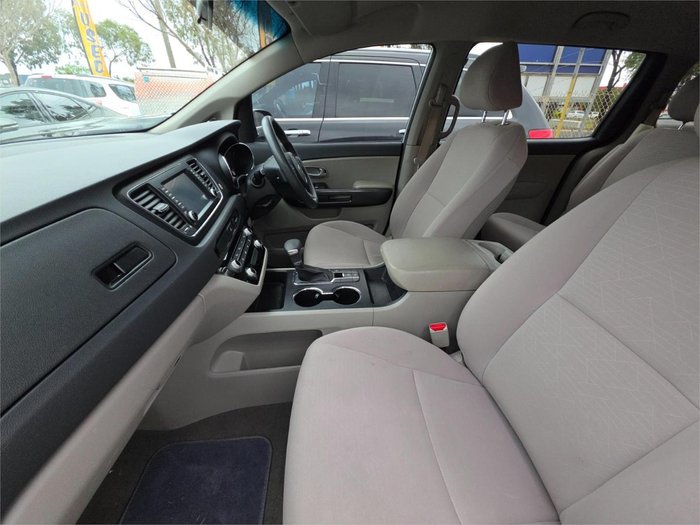 2017 Kia Carnival S YP MY18 Silky Silver