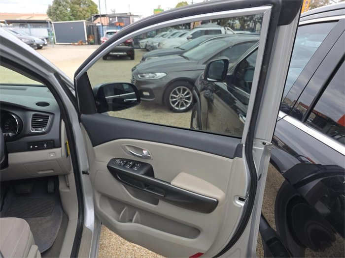 2017 Kia Carnival S YP MY18 Silky Silver
