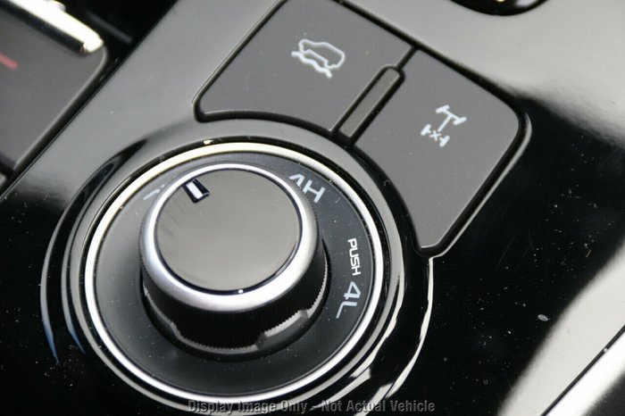 2025 Isuzu MU-X X-TERRAIN