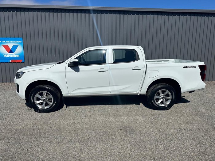 2023 Isuzu D-MAX LS-M