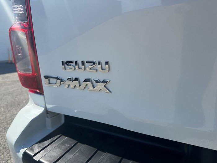 2023 Isuzu D-MAX LS-M