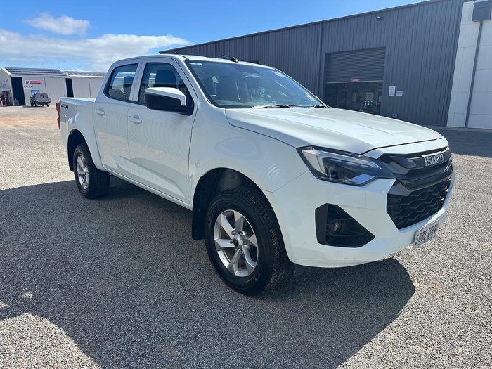 2023 Isuzu D-MAX LS-M