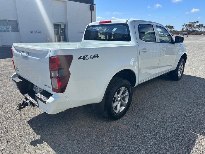 2023 Isuzu D-MAX LS-M