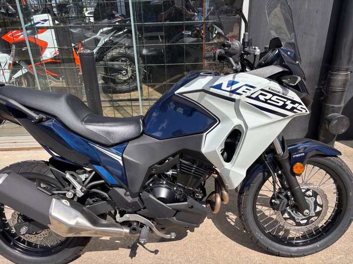 2025 Kawasaki VERSYS-X 300 WHITE