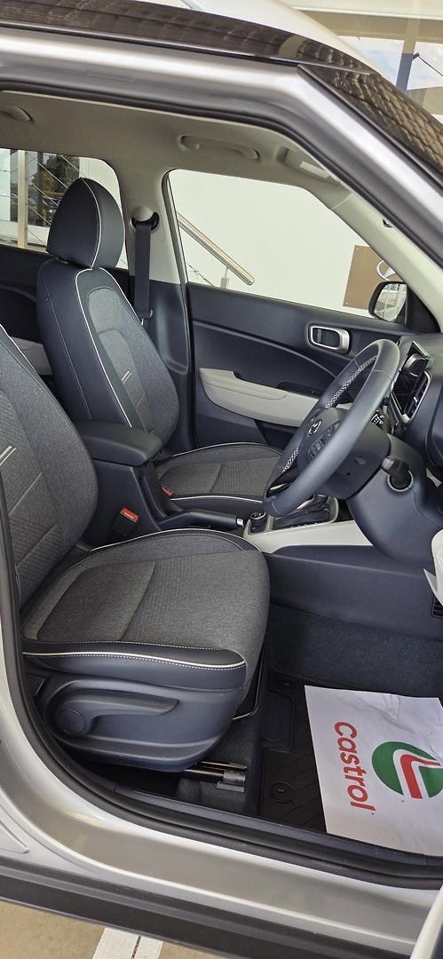 2025 Hyundai Venue Elite QX.V5 MY25 Shimmering Silver & Abyss Black Roof