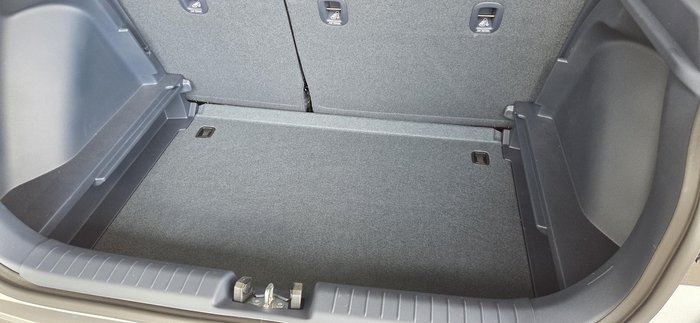 2025 Hyundai Venue Elite QX.V5 MY25 Shimmering Silver & Abyss Black Roof