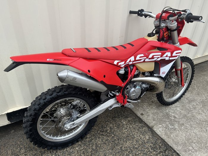 2024 GAS GAS EC 250 ENDURO RED