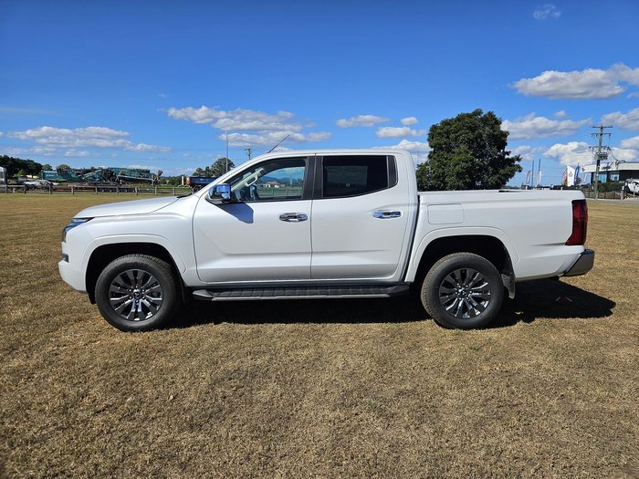 2025 Mitsubishi Triton GLS