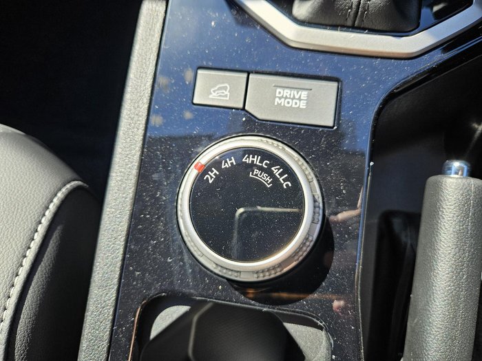 2025 Mitsubishi Triton GLS