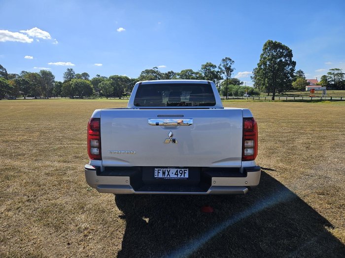 2025 Mitsubishi Triton GLS