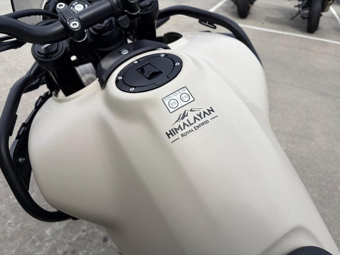 2024 Royal Enfield HIMALAYAN 450 Brown