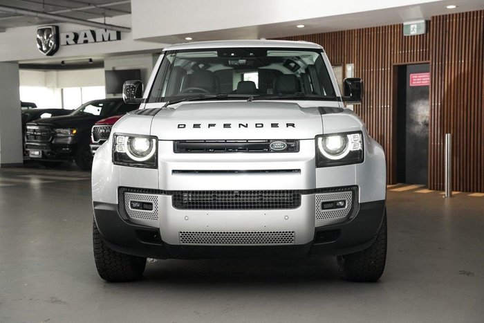 2023 Land Rover Defender 110 D300 SE