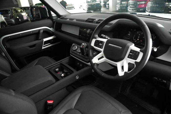 2023 Land Rover Defender 110 D300 SE