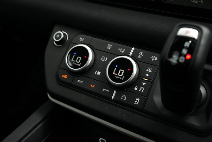 2023 Land Rover Defender 110 D300 SE