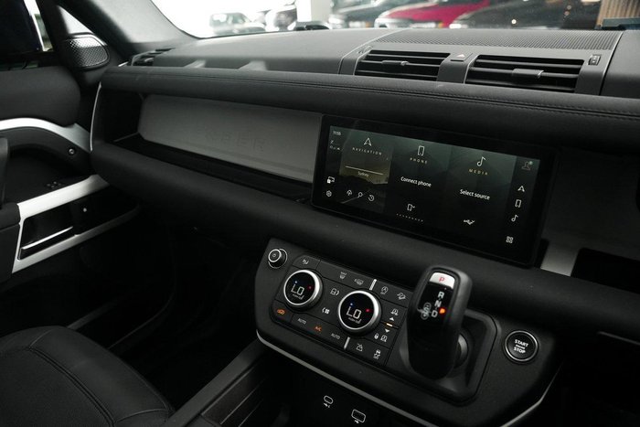 2023 Land Rover Defender 110 D300 SE