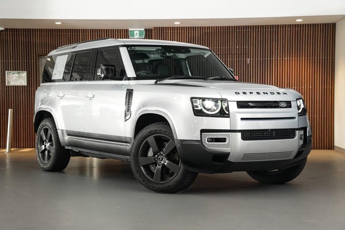 2023 Land Rover Defender 110 D300 SE