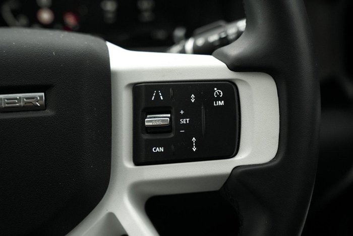 2023 Land Rover Defender 110 D300 SE