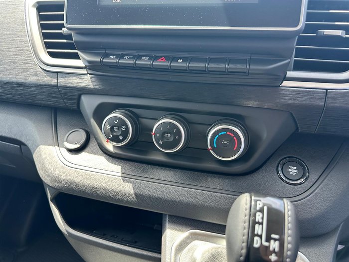 2025 Renault Trafic Premium