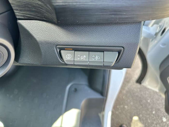 2025 Renault Trafic Premium X82 MY25 Glacier White