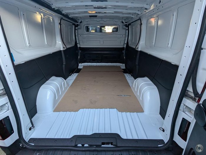 2025 Renault Trafic Premium X82 MY25 Glacier White