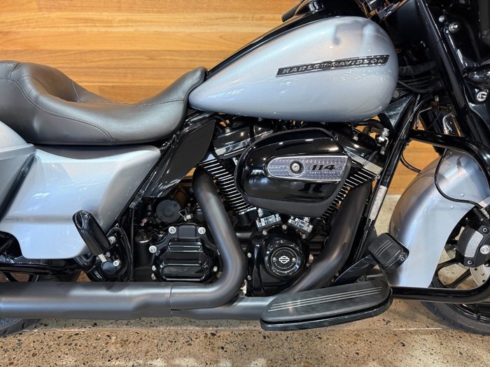 2019 Harley-davidson FLHXS STREET GLIDE SPECIAL Silver
