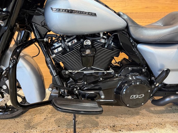 2019 Harley-davidson FLHXS STREET GLIDE SPECIAL Silver