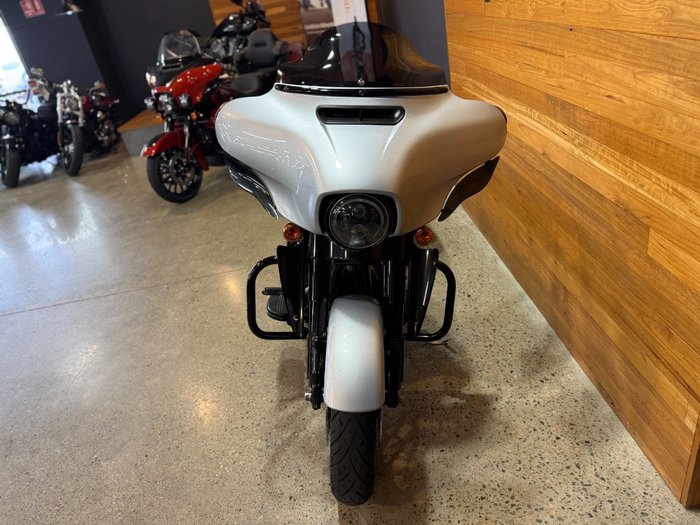 2019 Harley-davidson FLHXS STREET GLIDE SPECIAL Silver