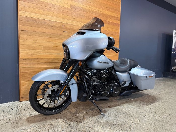 2019 Harley-davidson FLHXS STREET GLIDE SPECIAL Silver