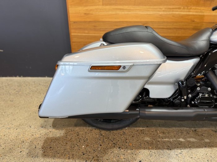 2019 Harley-davidson FLHXS STREET GLIDE SPECIAL Silver