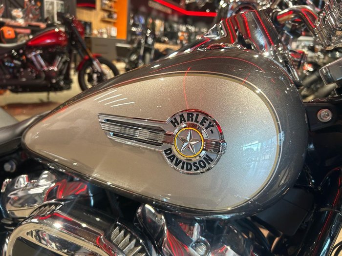 Harley-Davidson Fat Boy 114 (FLFBS) Softail
